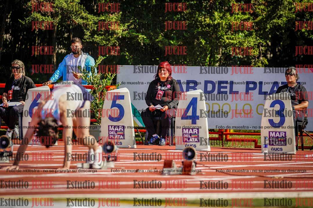 Fotos de los 100 m llanos de varones - deca 1