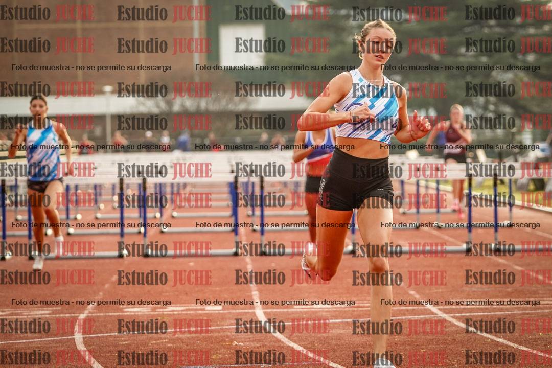 Fotos de los 100 m con vallas de mujeres