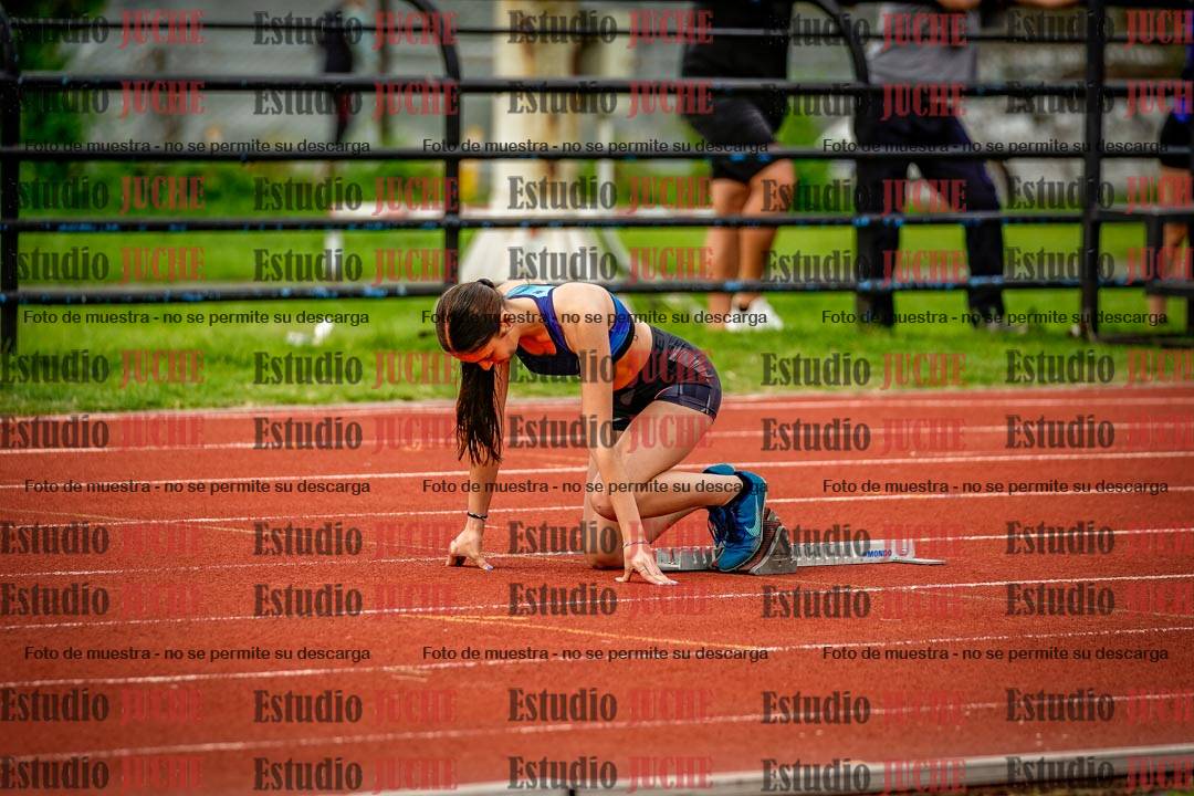 Fotos de los 295 m con vallas de mujeres