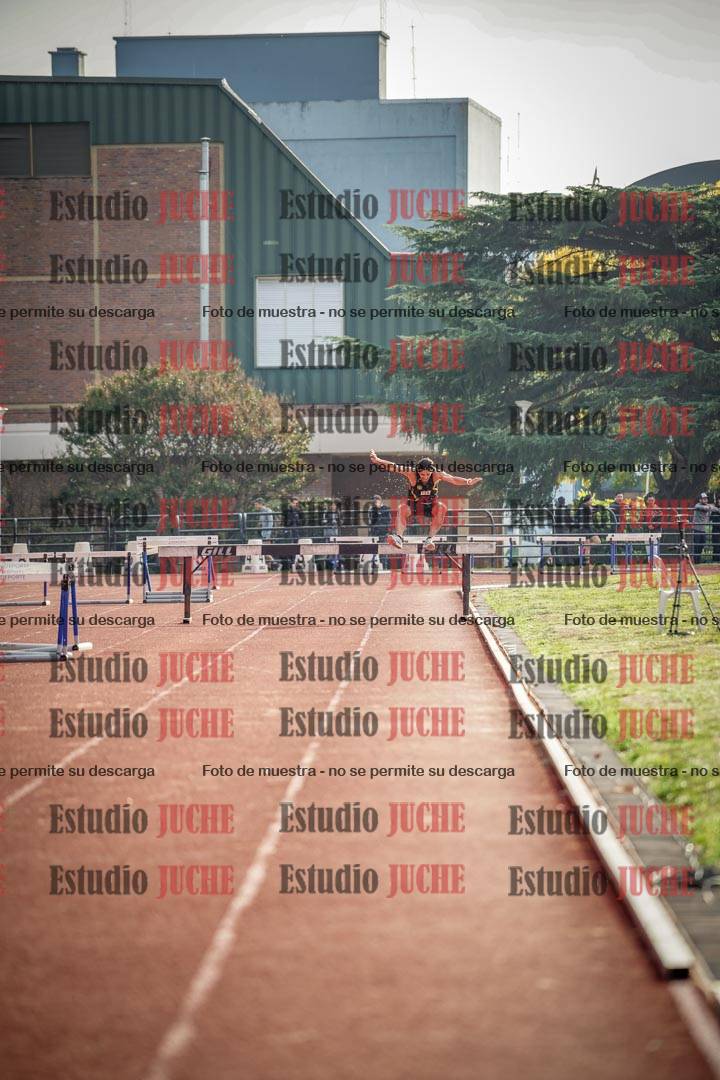 Fotos de los 3000 m con obstáculos de varones