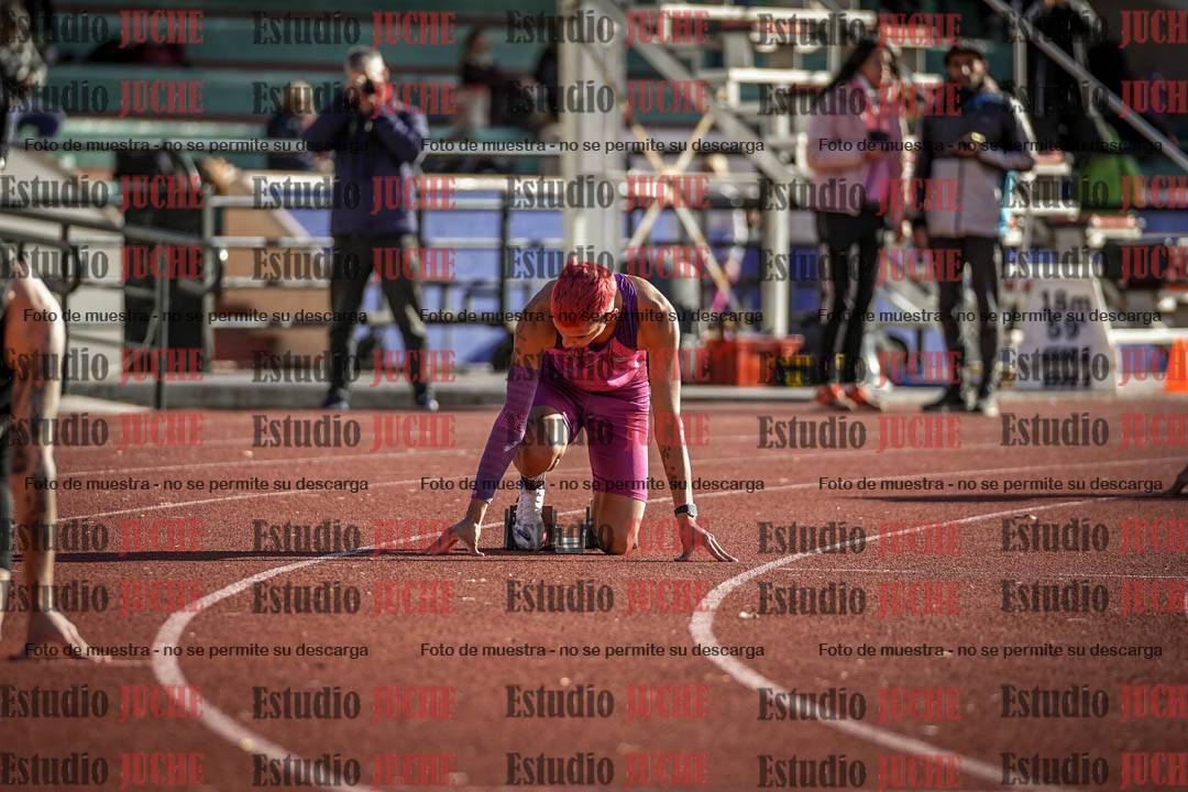 Fotos de los 400 m con vallas de varones