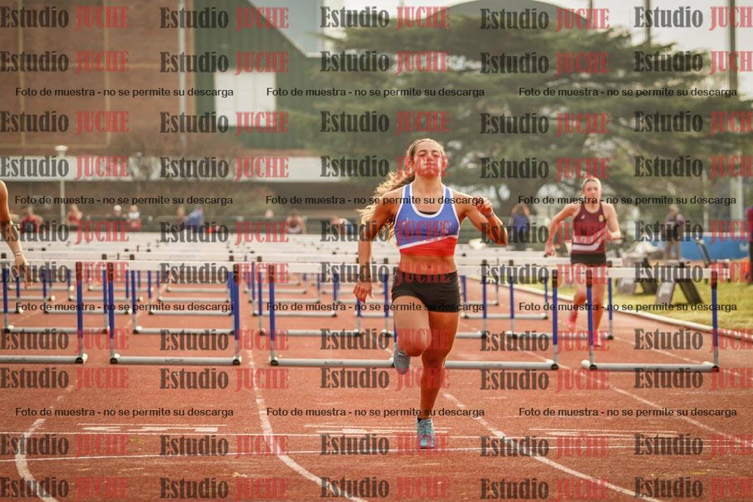 Fotos de los 100 m con vallas de mujeres