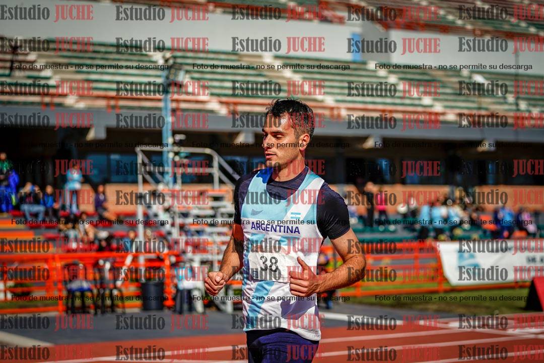 Fotos de los 100 m con vallas de varones - deca 6