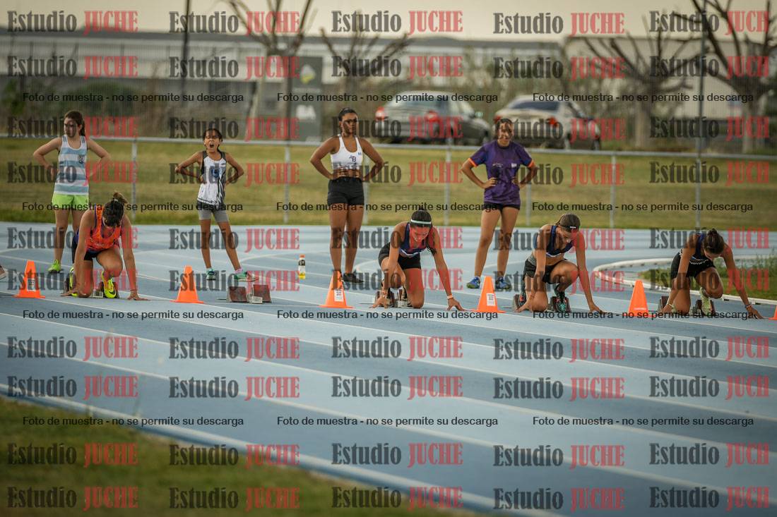 Fotos de los 80 m llanos de mujeres