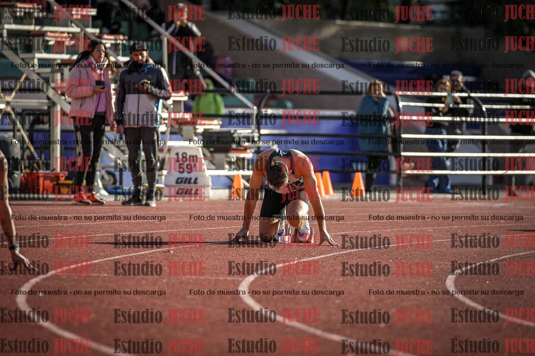Fotos de los 400 m con vallas de varones