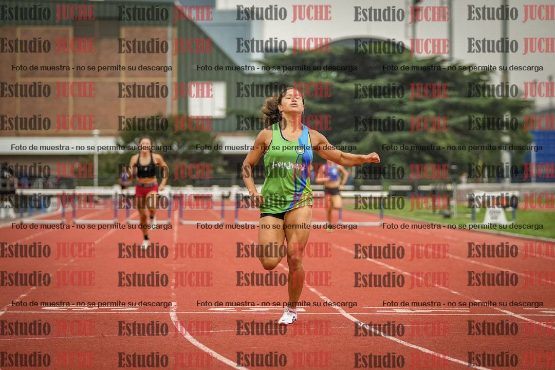 Fotos de los 400 m con vallas de mujeres
