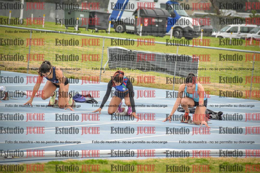 Fotos de los 100 m con vallas de mujeres