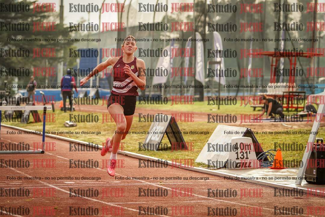 Fotos de los 100 m con vallas de mujeres
