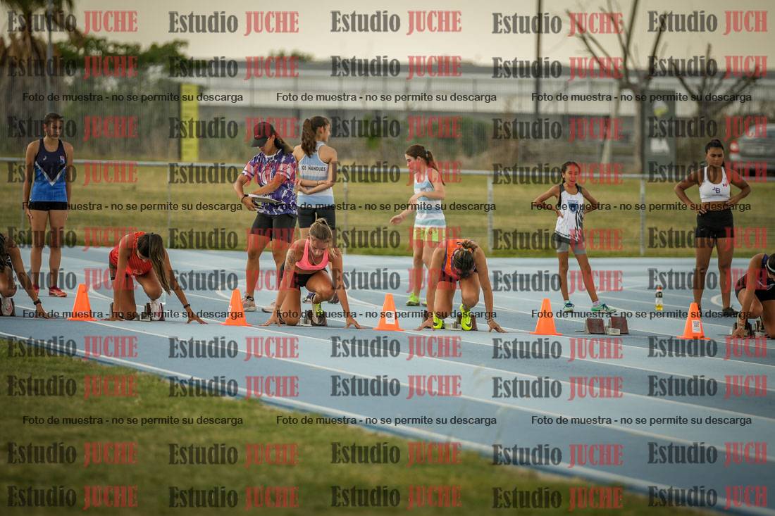 Fotos de los 80 m llanos de mujeres