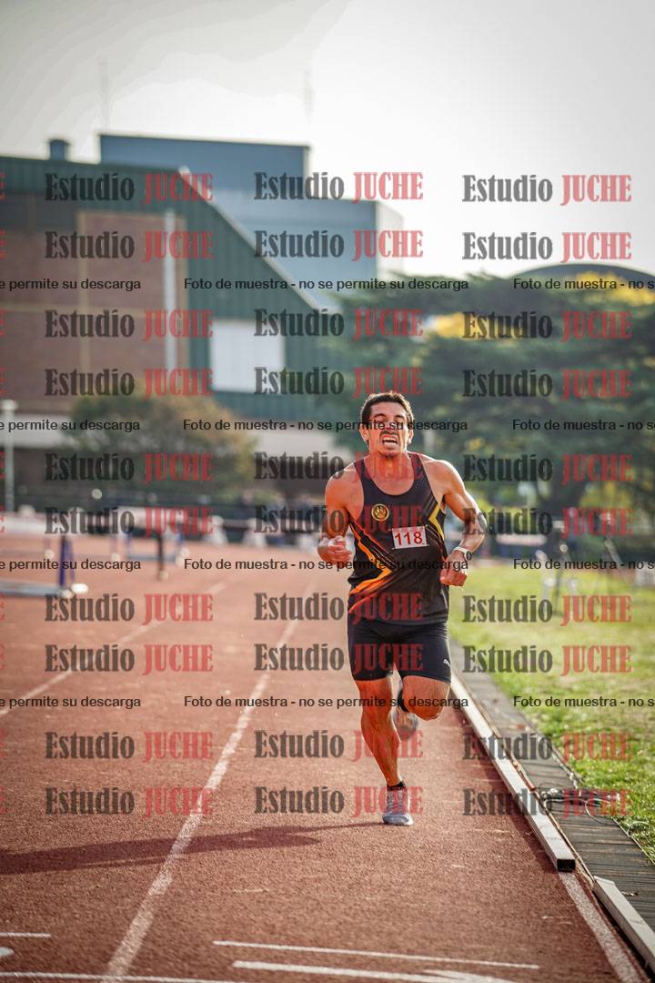 Fotos de los 3000 m con obstáculos de varones
