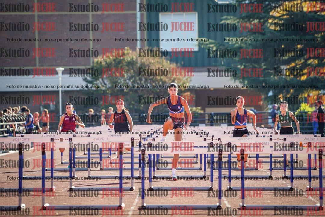 Fotos de los 100 m con vallas de mujeres