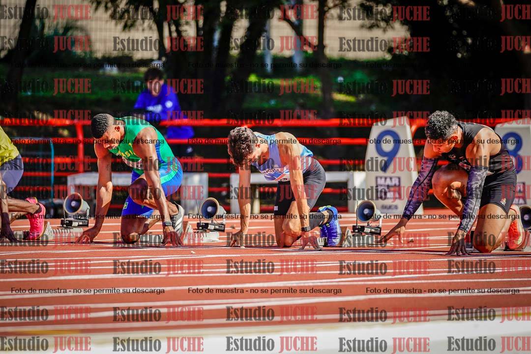 Fotos de los 100 m llanos de varones - deca 1