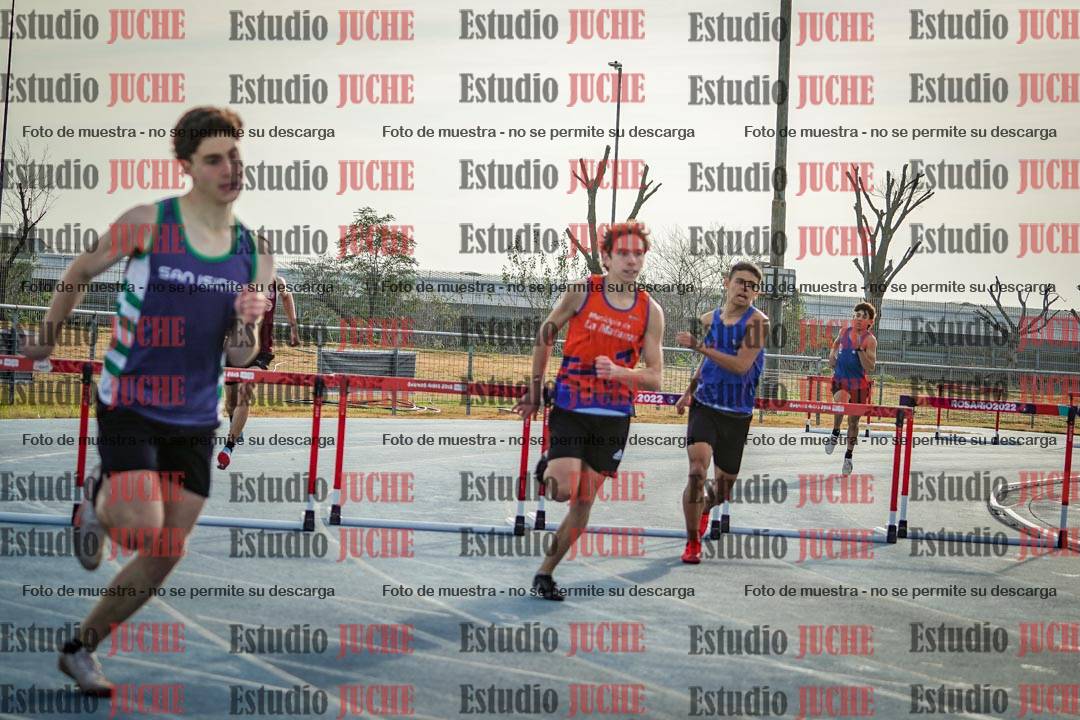 Fotos de los 400 m con vallas de varones