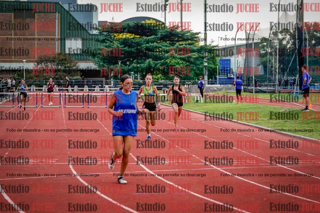 Fotos de los 295 m con vallas de mujeres