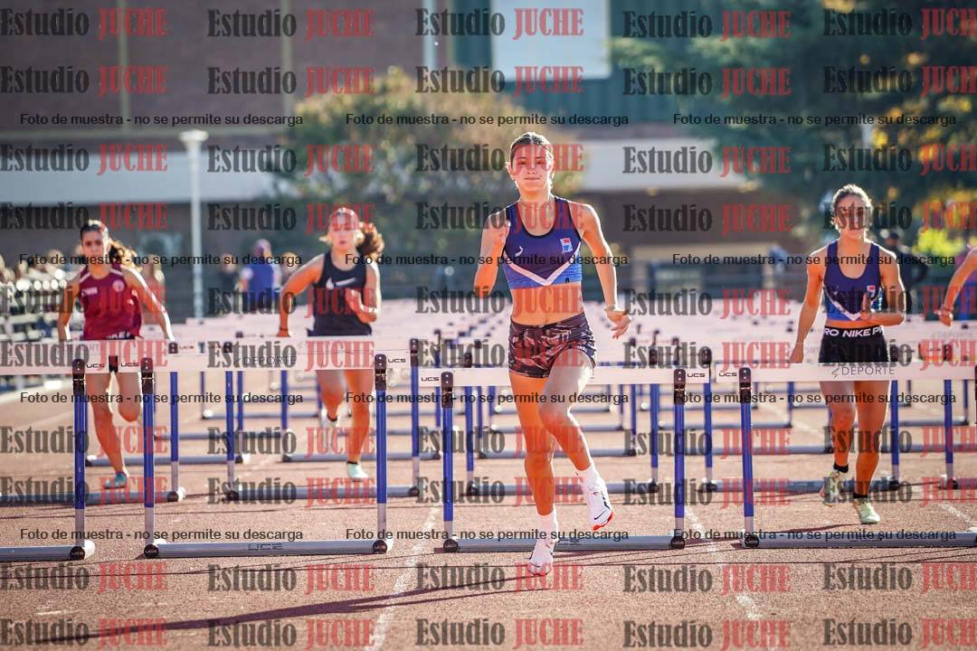 Fotos de los 100 m con vallas de mujeres