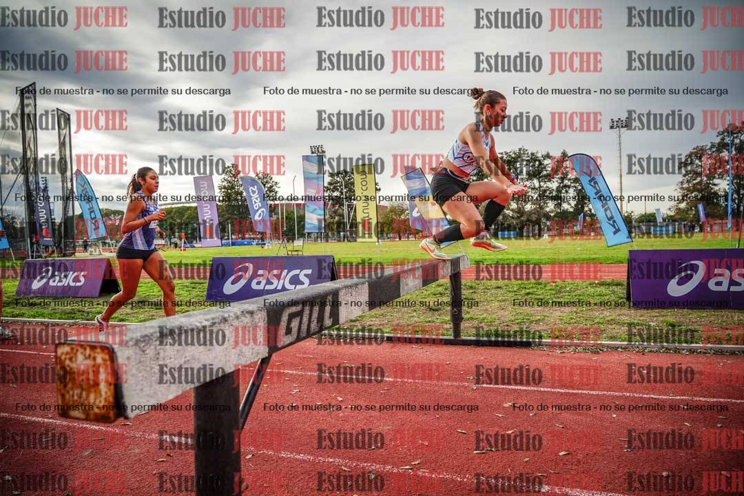 Fotos de los 2000 m con obstáculos de mujeres