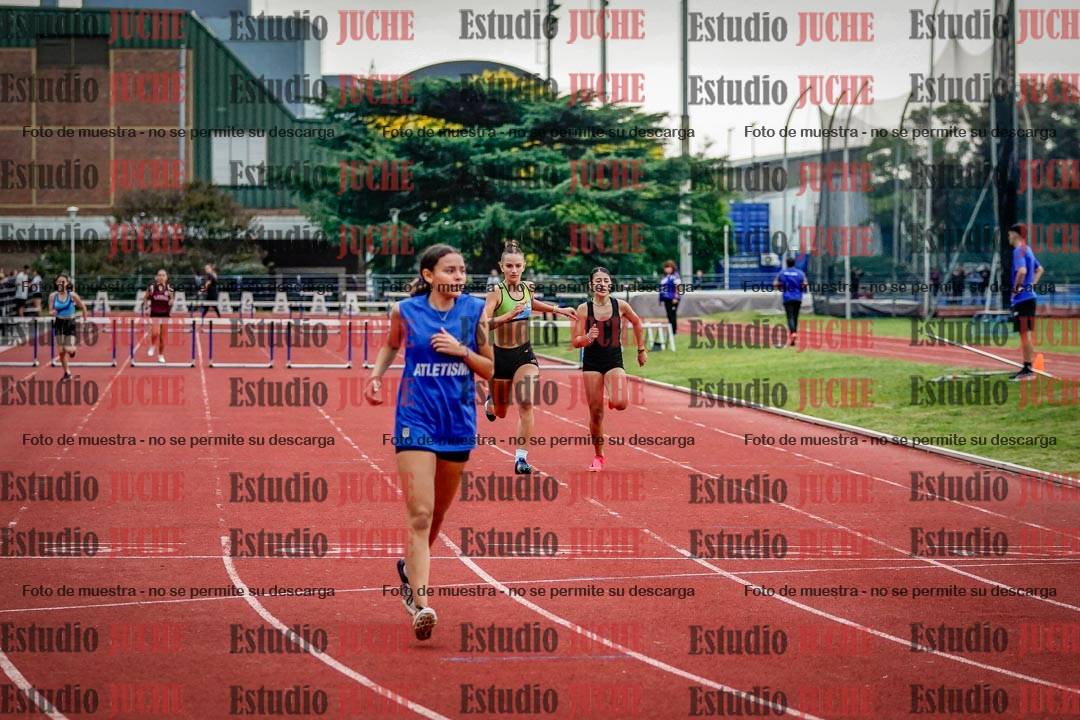 Fotos de los 295 m con vallas de mujeres