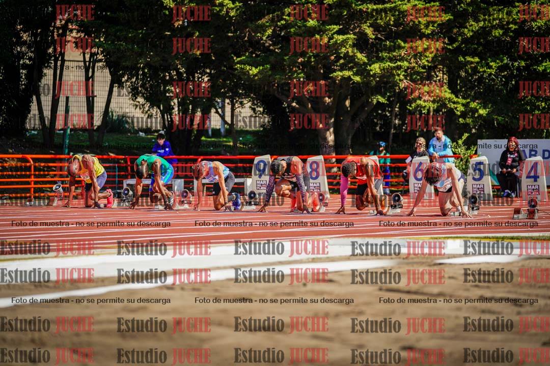 Fotos de los 100 m llanos de varones - deca 1