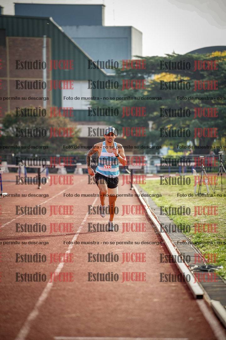 Fotos de los 3000 m con obstáculos de varones
