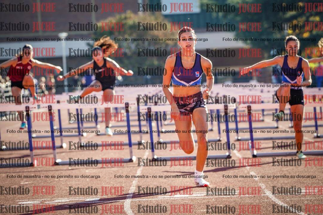 Fotos de los 100 m con vallas de mujeres