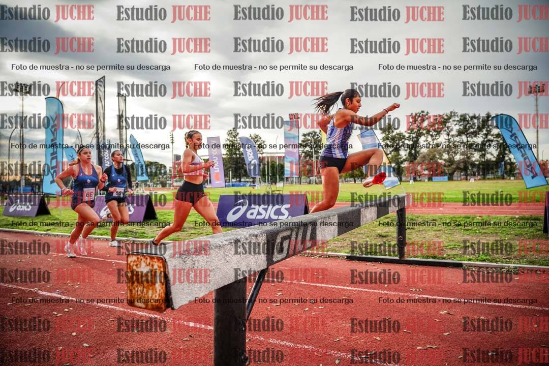 Fotos de los 2000 m con obstáculos de mujeres