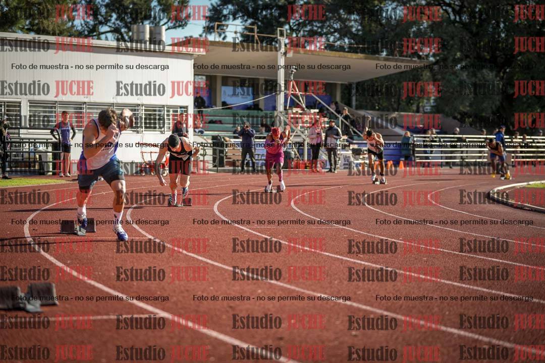 Fotos de los 400 m con vallas de varones