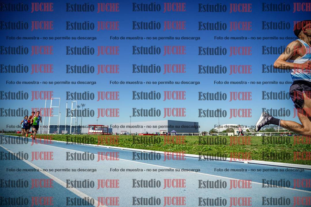 Fotos de los 5000 m de mujeres y varones - serie 1
