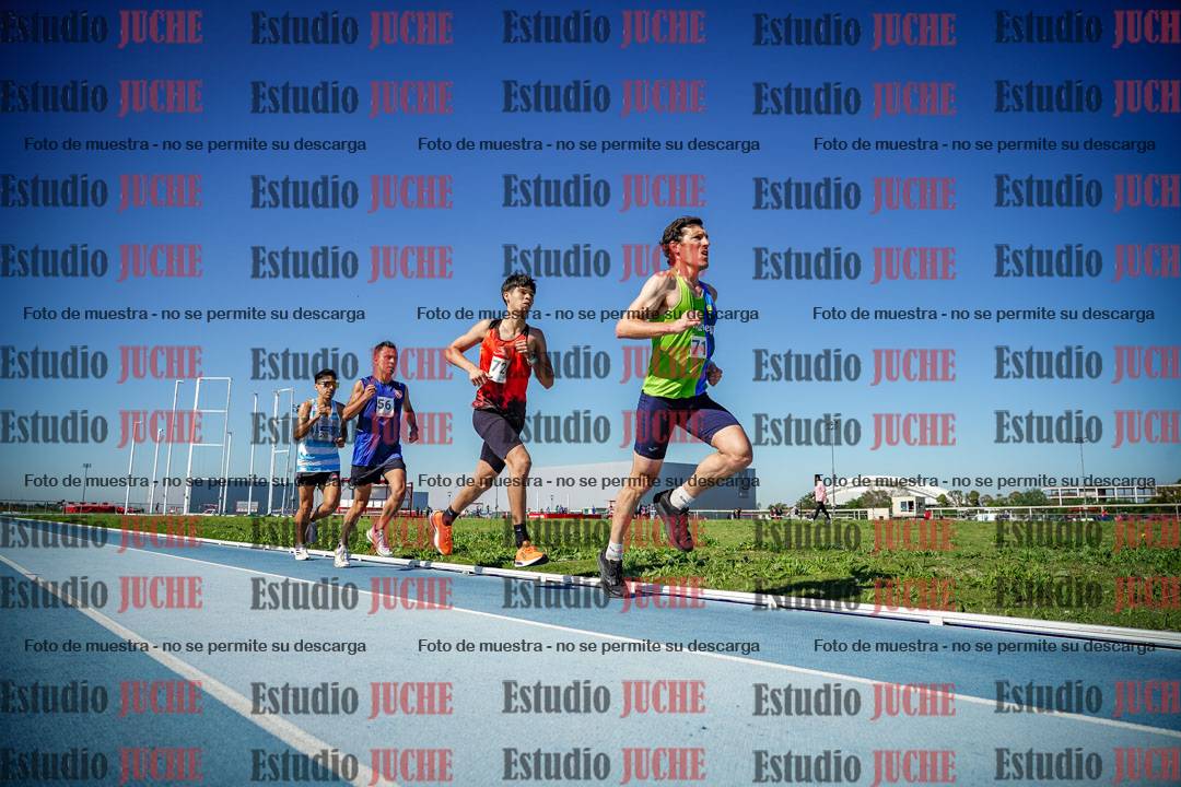 Fotos de los 5000 m de mujeres y varones - serie 1