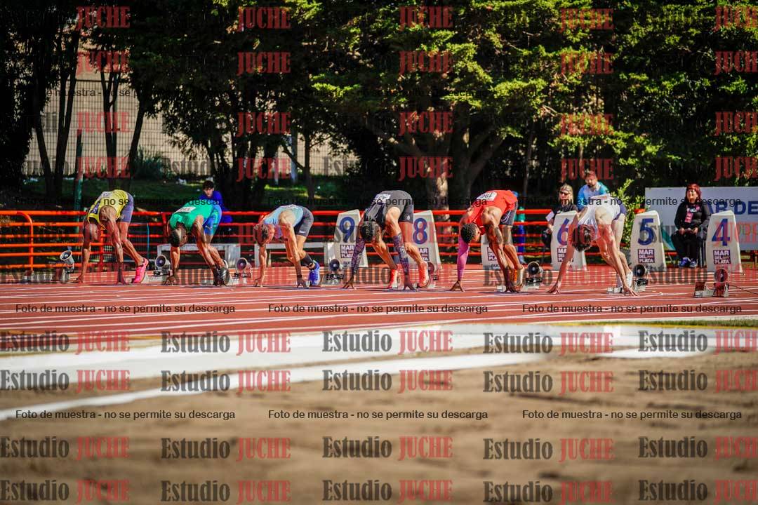 Fotos de los 100 m llanos de varones - deca 1