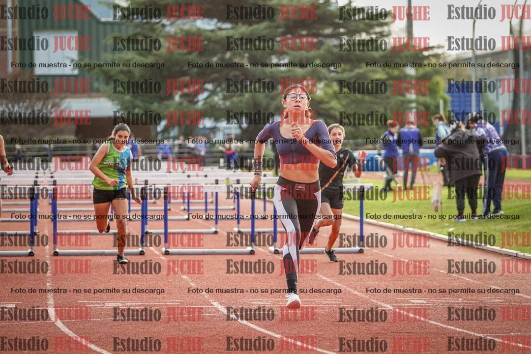 Fotos de los 80 m con vallas de mujeres
