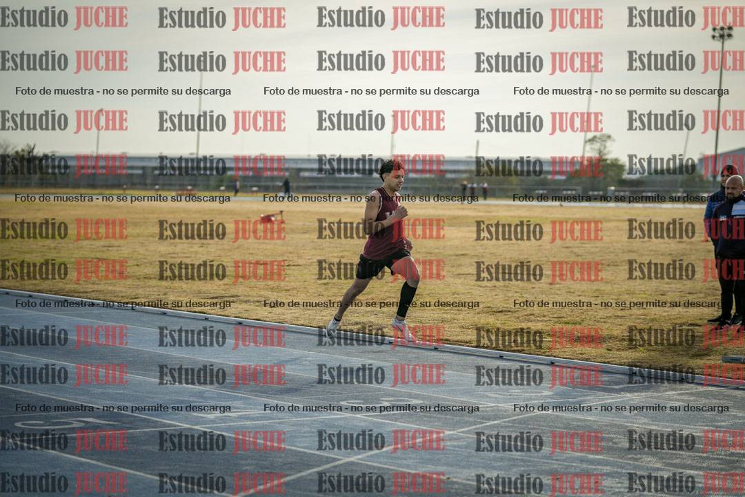 Fotos de los 400 m con vallas de varones