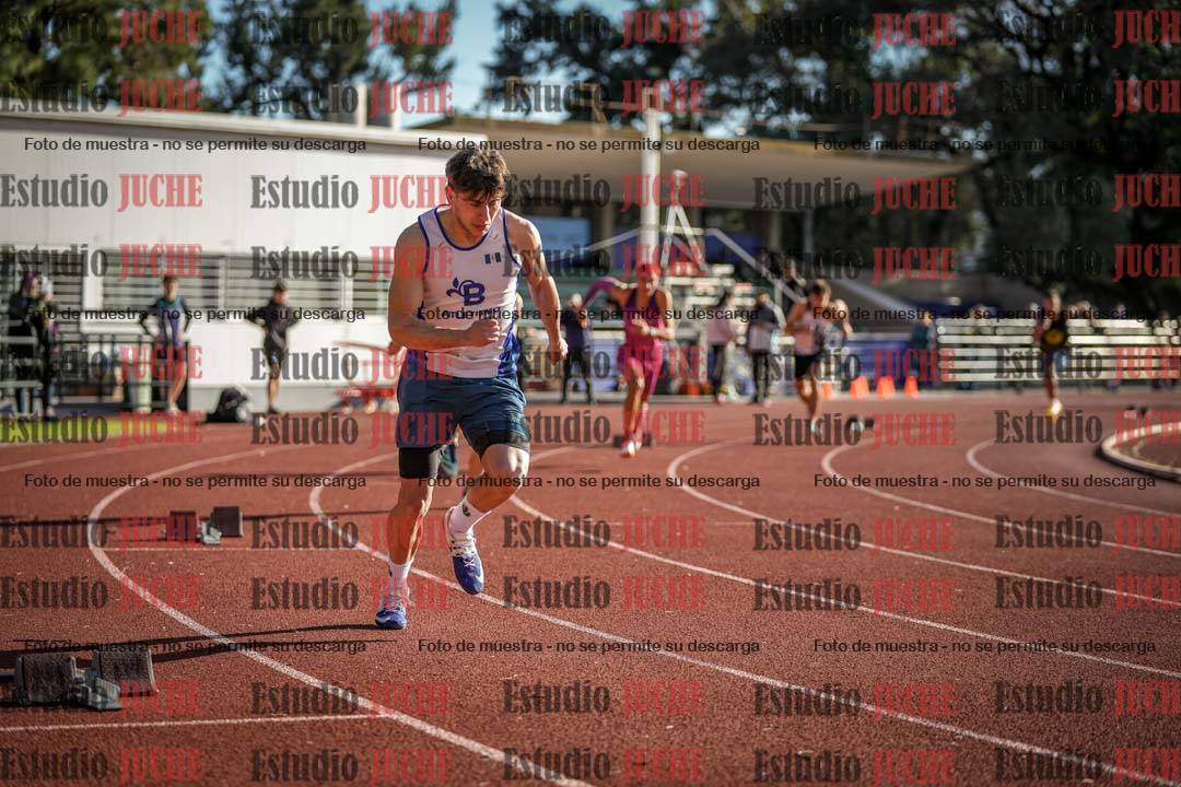 Fotos de los 400 m con vallas de varones
