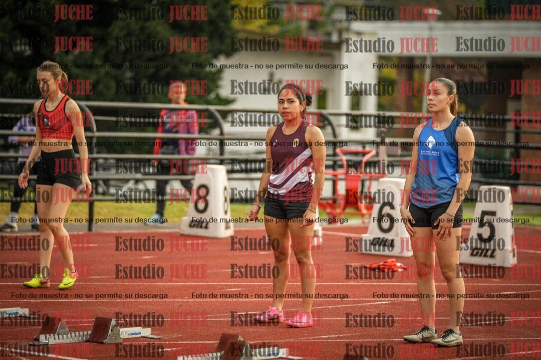 Fotos de los 100 m con vallas de mujeres