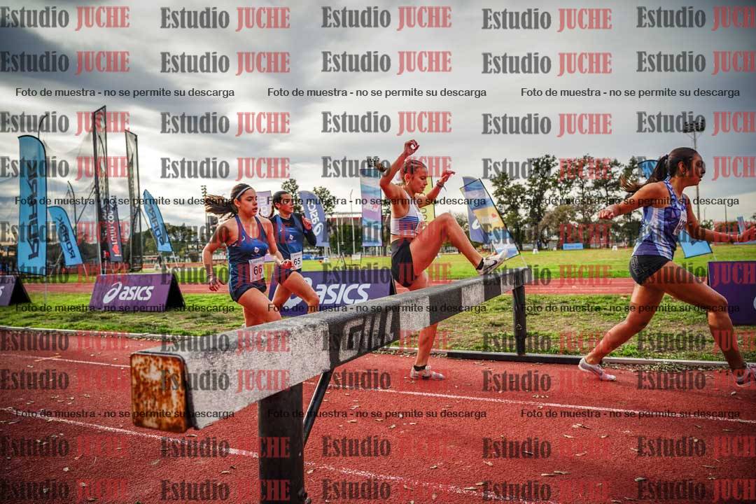 Fotos de los 2000 m con obstáculos de mujeres