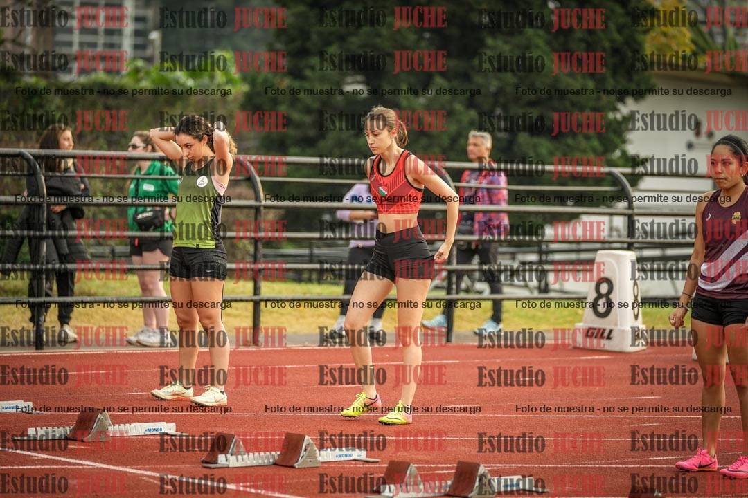 Fotos de los 100 m con vallas de mujeres