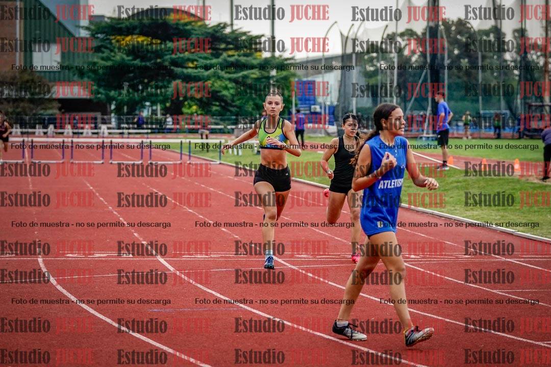 Fotos de los 295 m con vallas de mujeres