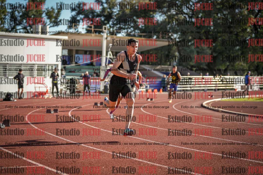Fotos de los 400 m con vallas de varones