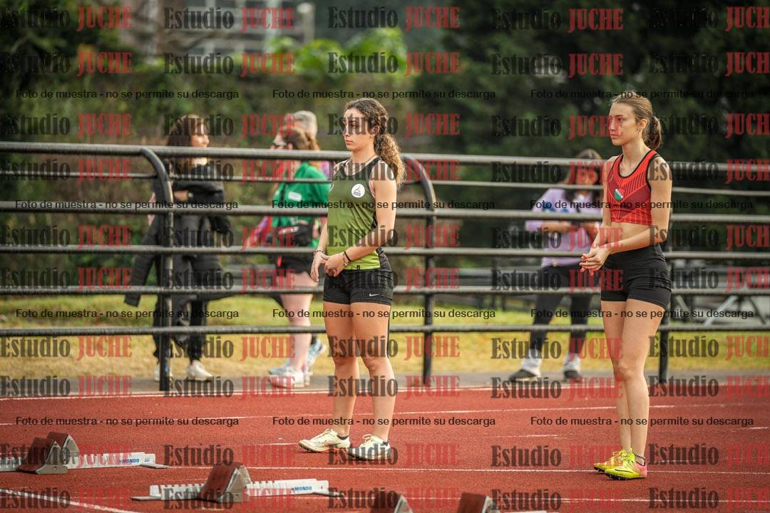 Fotos de los 100 m con vallas de mujeres