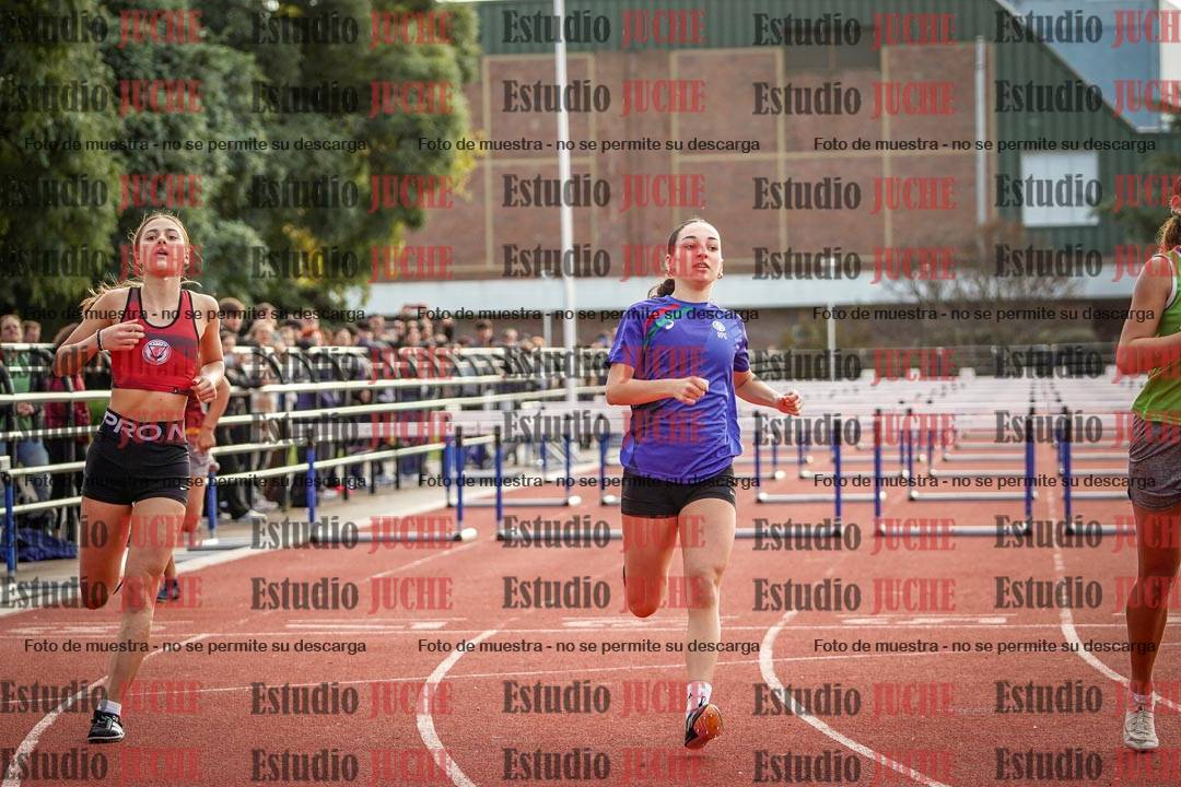 Fotos de los 80 m con vallas de mujeres