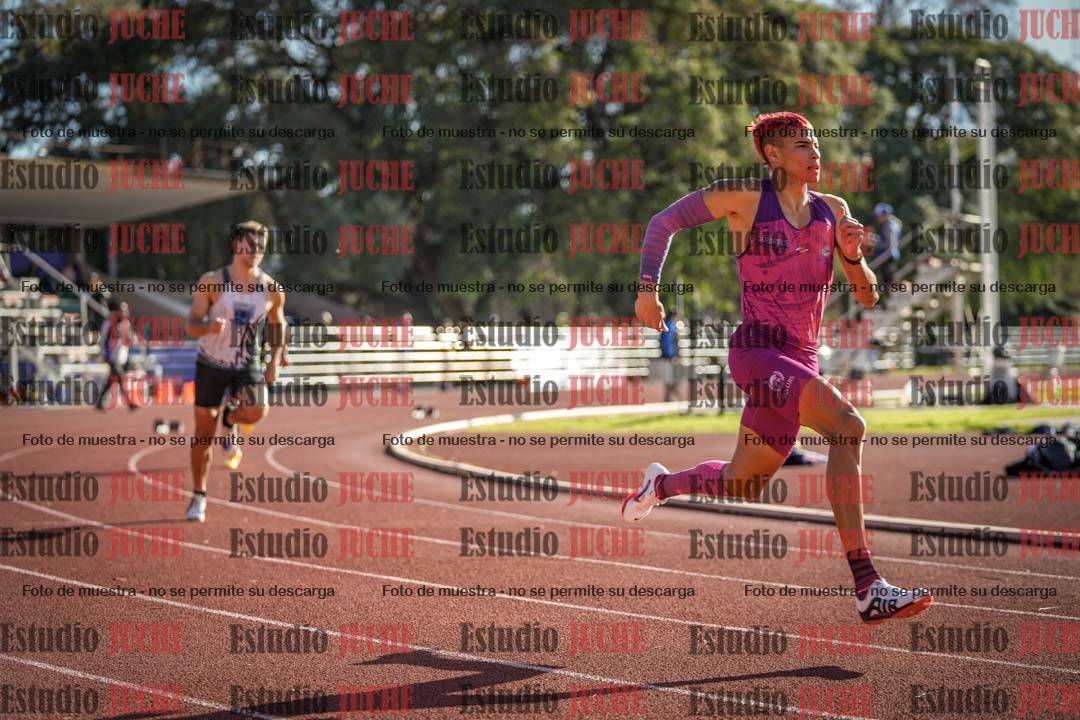 Fotos de los 400 m con vallas de varones