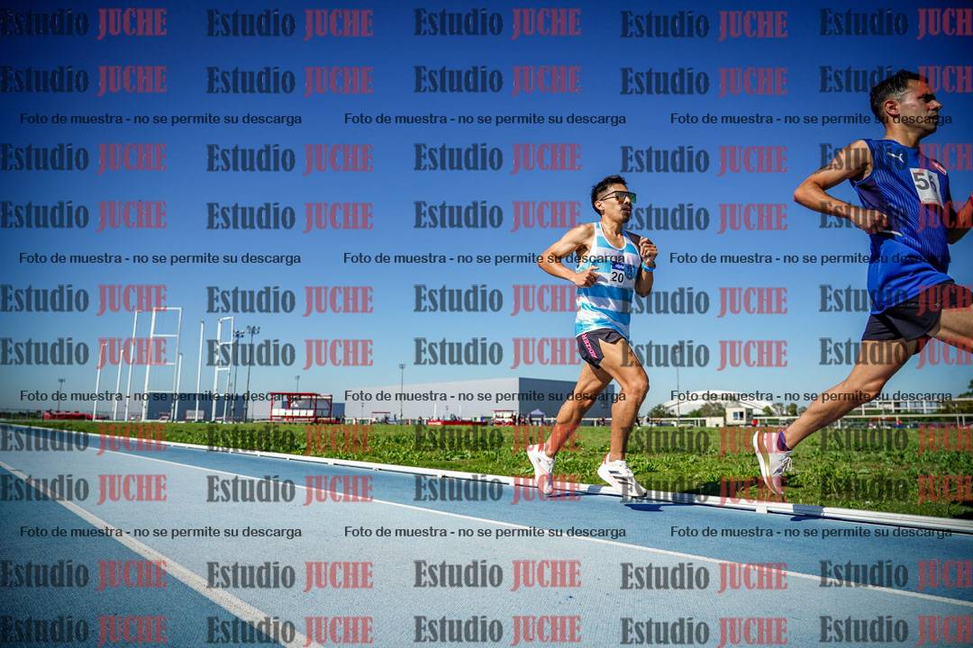 Fotos de los 5000 m de mujeres y varones - serie 1