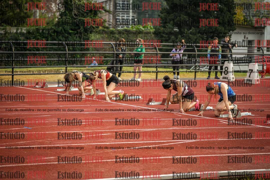 Fotos de los 100 m con vallas de mujeres