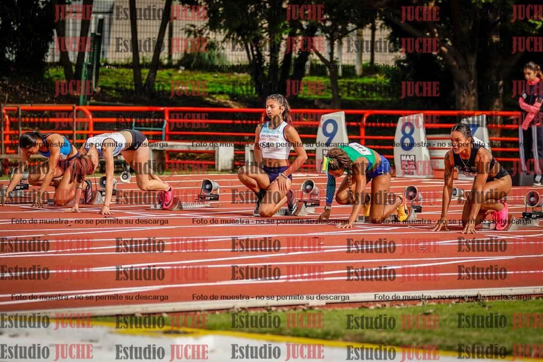 Fotos de los 100 m con vallas de mujeres