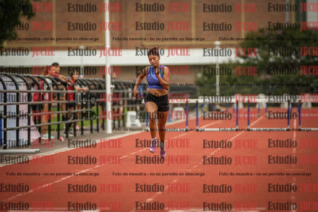 Fotos de los 400 m con vallas de mujeres