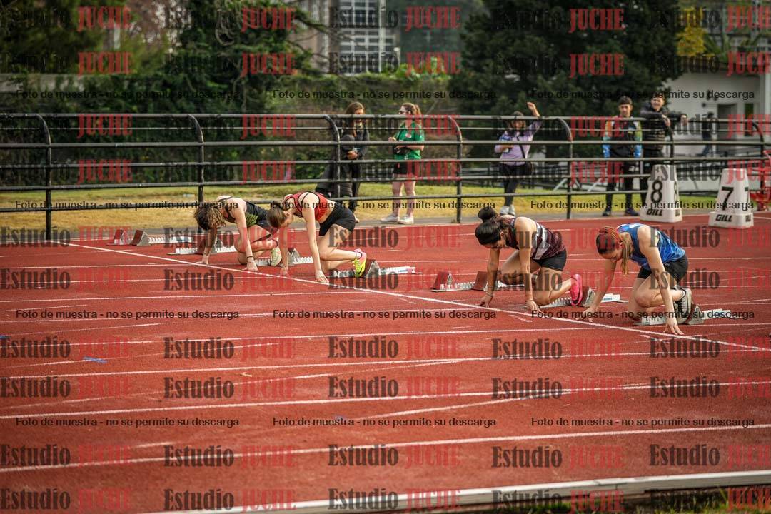 Fotos de los 100 m con vallas de mujeres