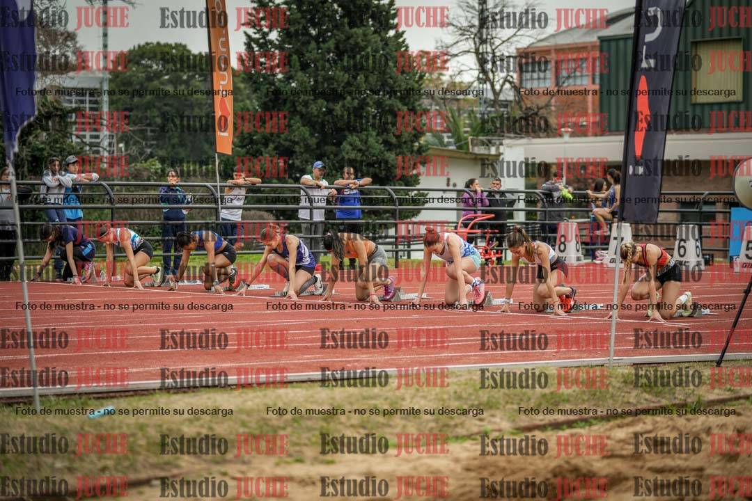 Fotos de los 100 m con vallas de mujeres