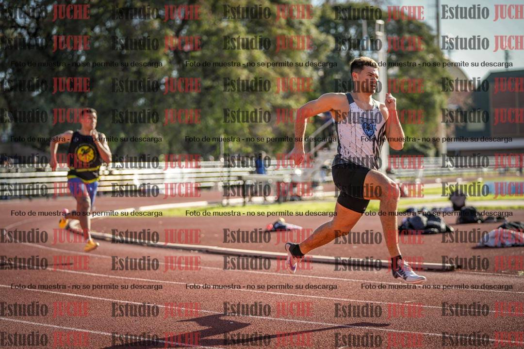 Fotos de los 400 m con vallas de varones