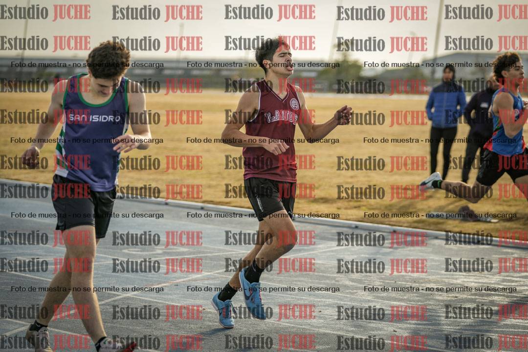 Fotos de los 400 m con vallas de varones