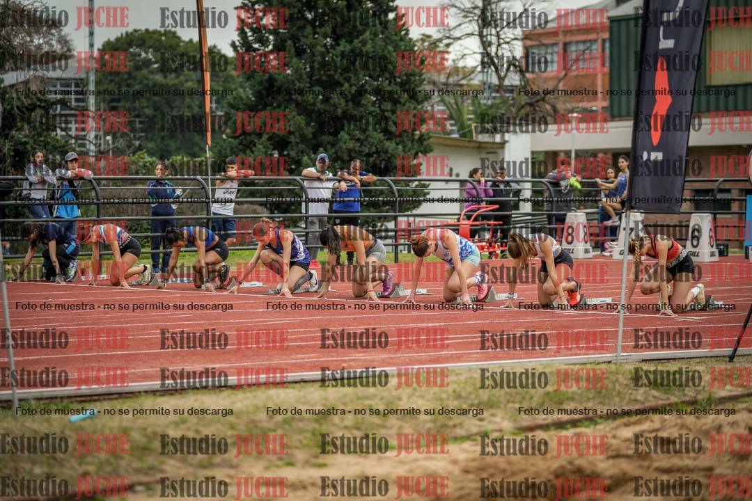 Fotos de los 100 m con vallas de mujeres