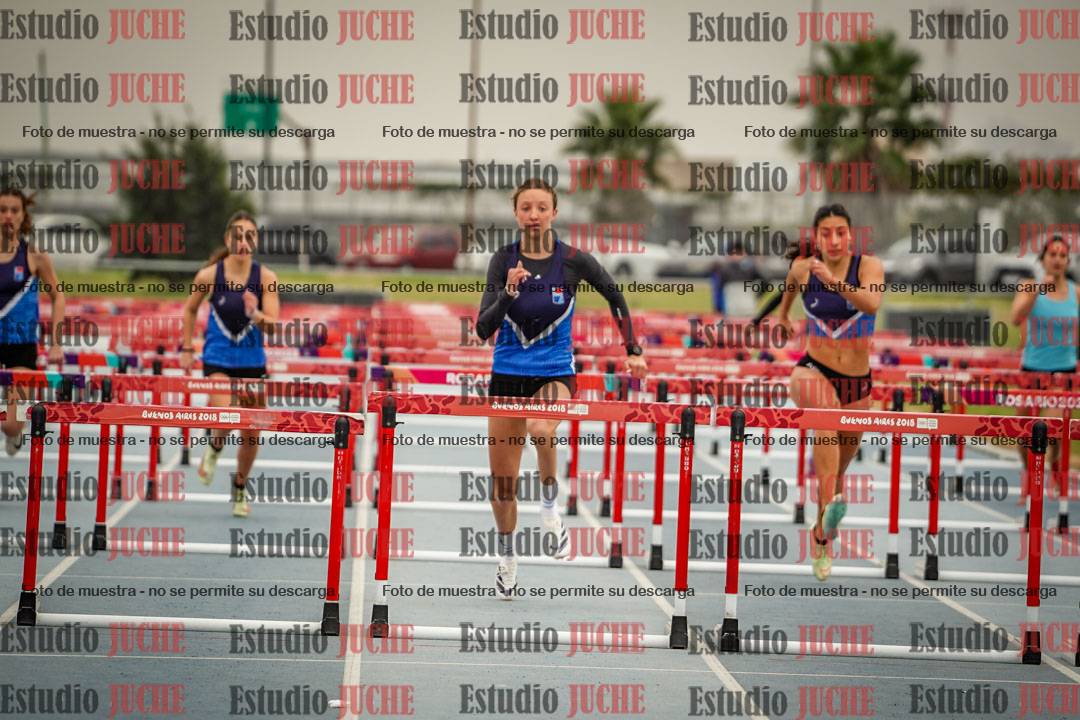 Fotos de los 100 m con vallas de mujeres
